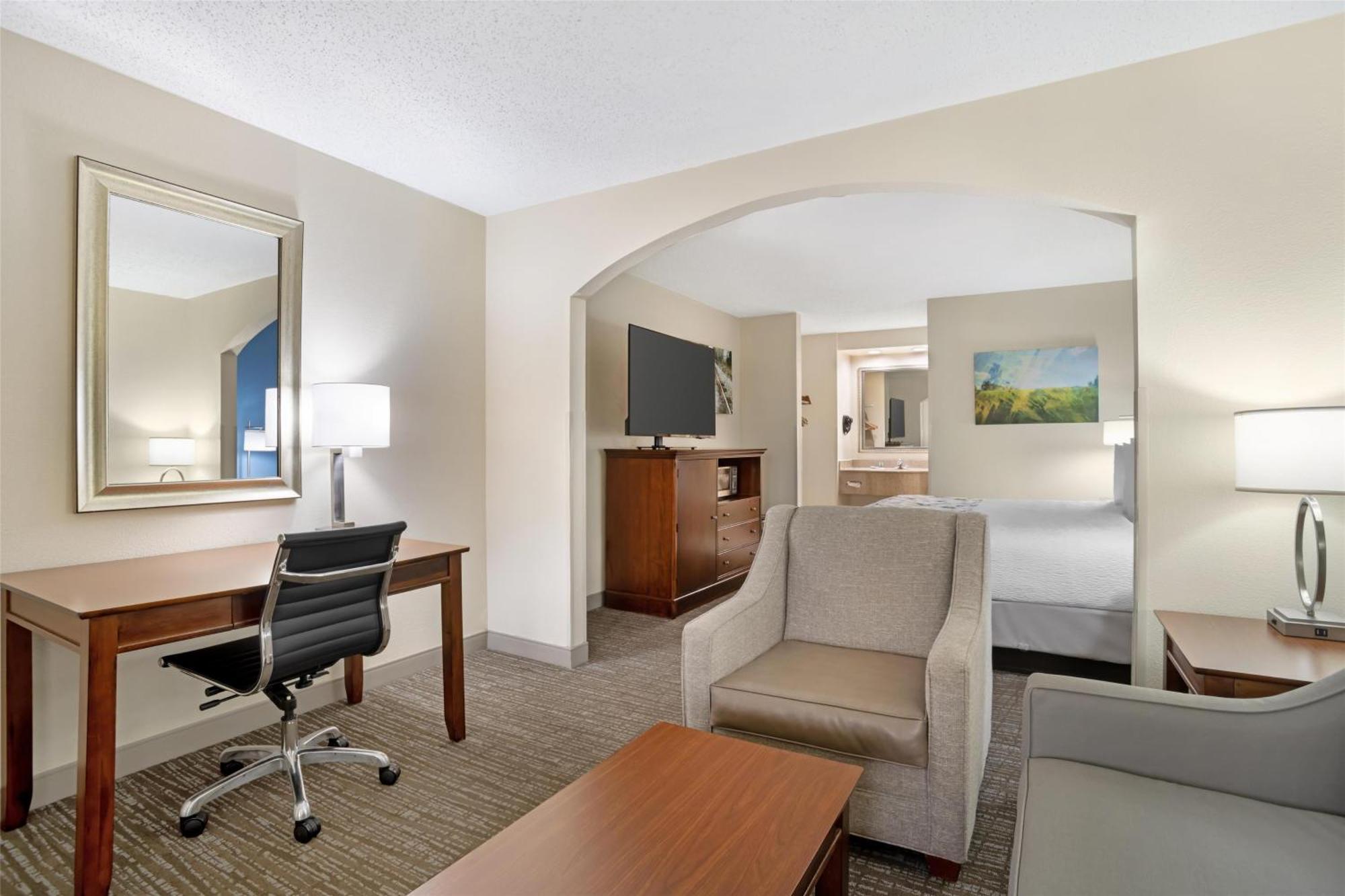 Best Western Inn&Suites Monroe Buitenkant foto