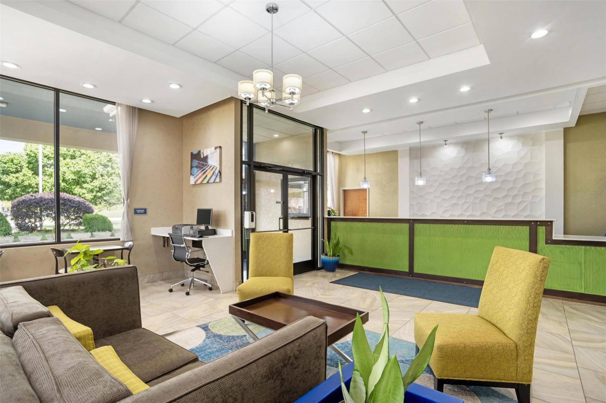 Best Western Inn&Suites Monroe Buitenkant foto