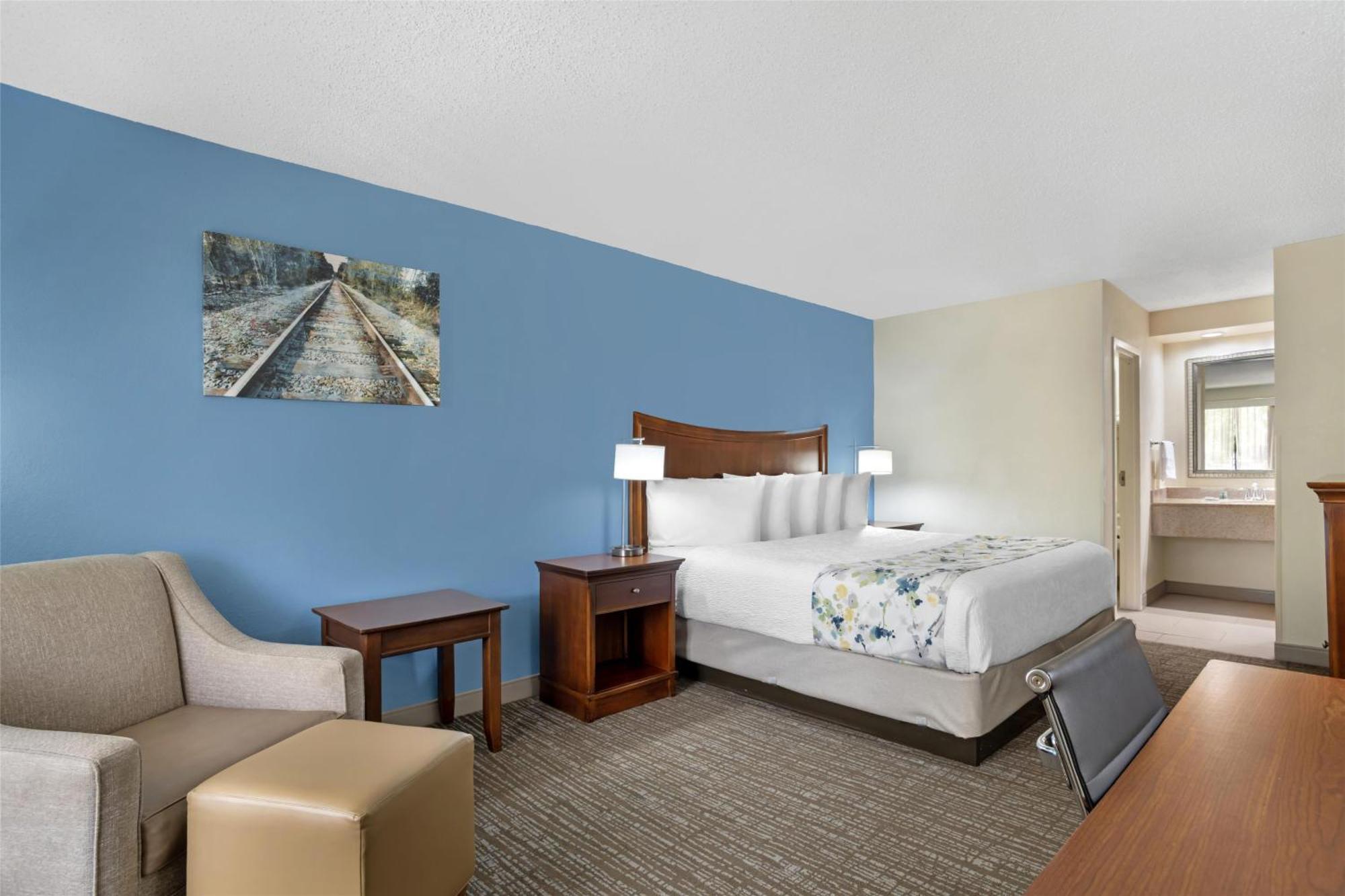 Best Western Inn&Suites Monroe Buitenkant foto