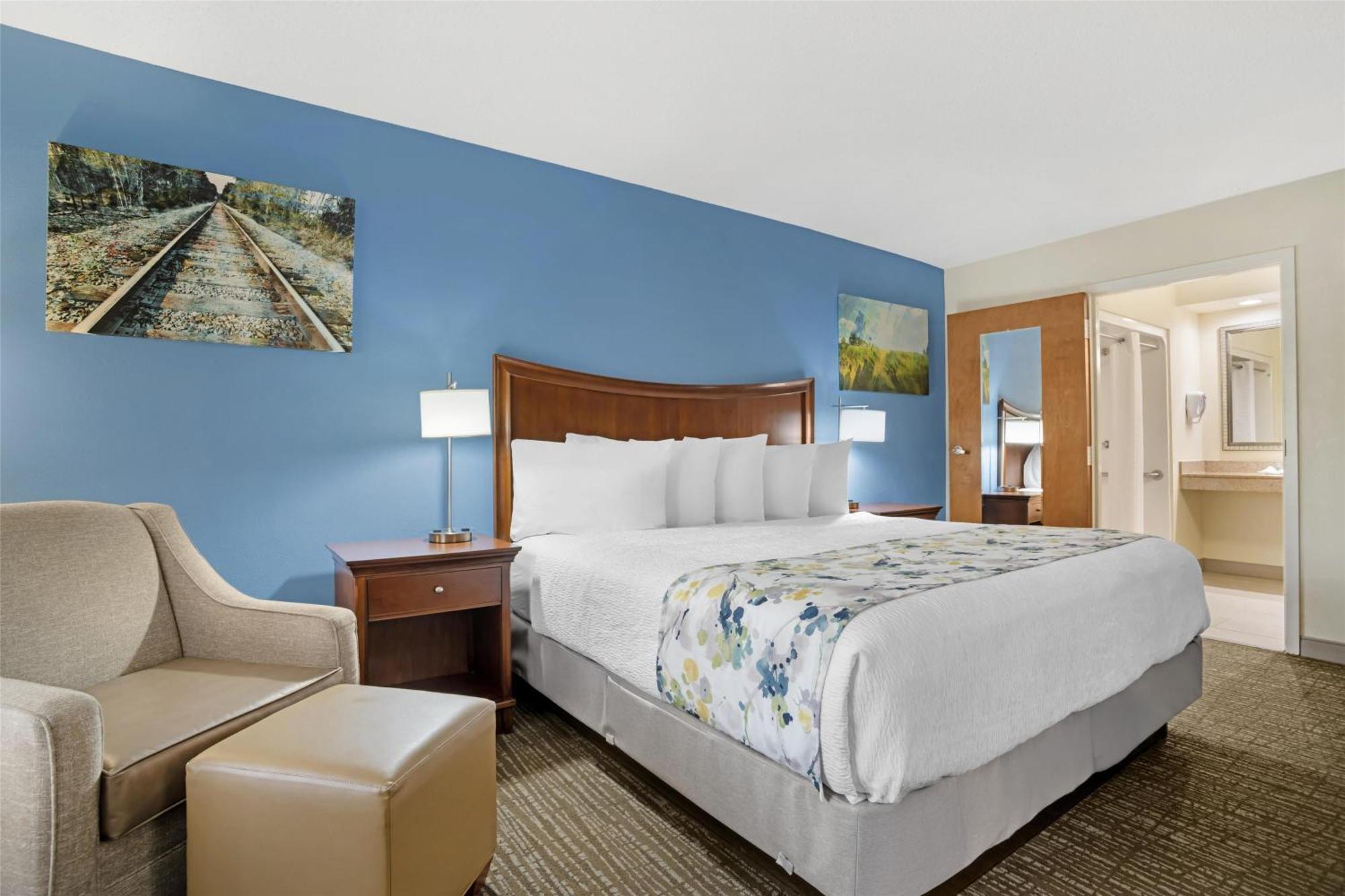 Best Western Inn&Suites Monroe Buitenkant foto