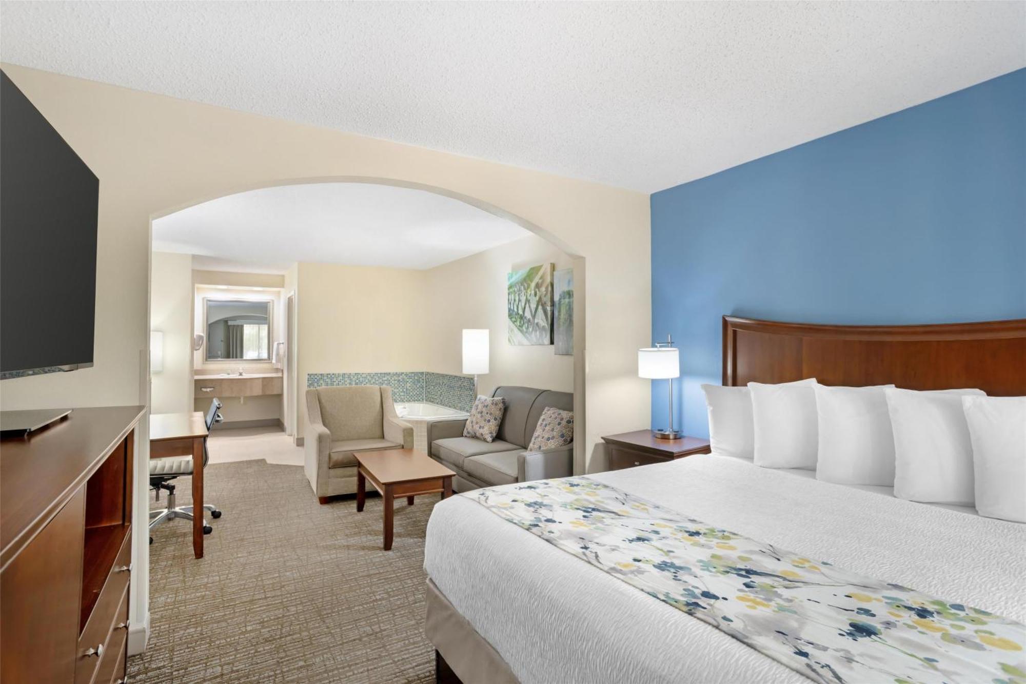 Best Western Inn&Suites Monroe Buitenkant foto