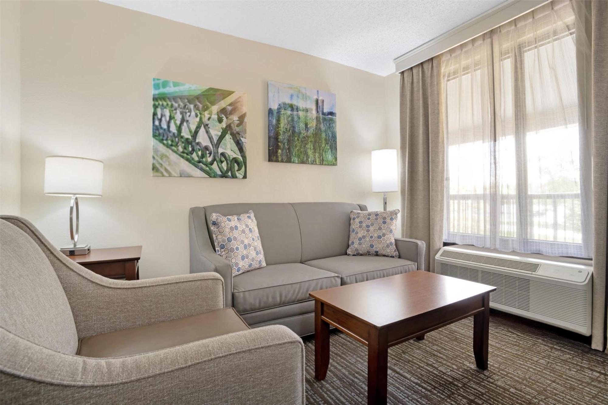 Best Western Inn&Suites Monroe Buitenkant foto
